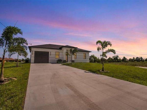 845 Foxtail ST, LEHIGH ACRES, FL 33974