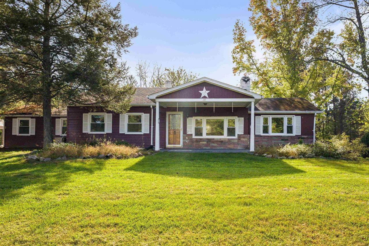 25 Rinker Gate, Fort Valley, VA 22652 Main Photo