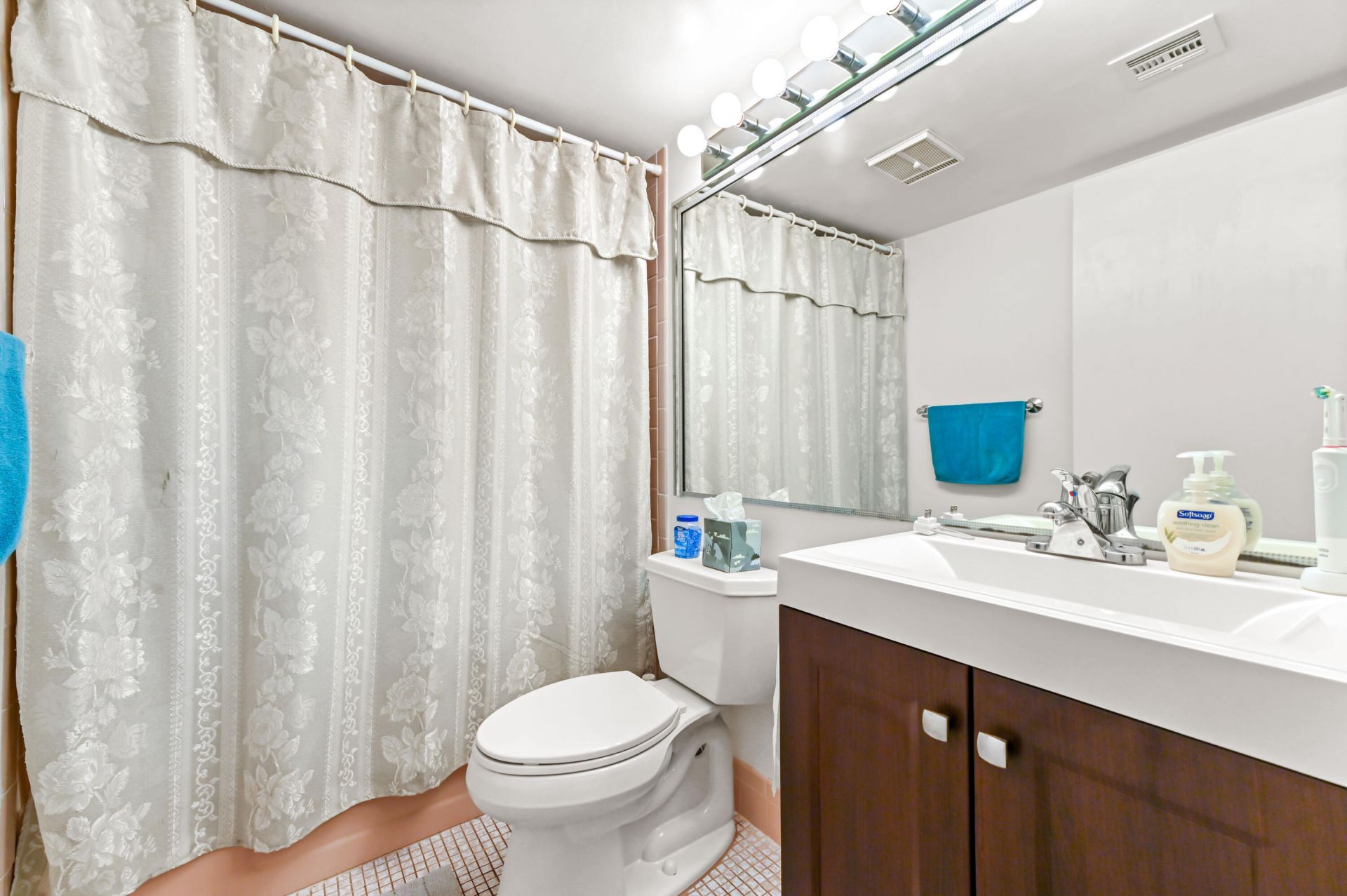 7610 NW 18th Street, Unit 203, Margate, FL 33063 Photo