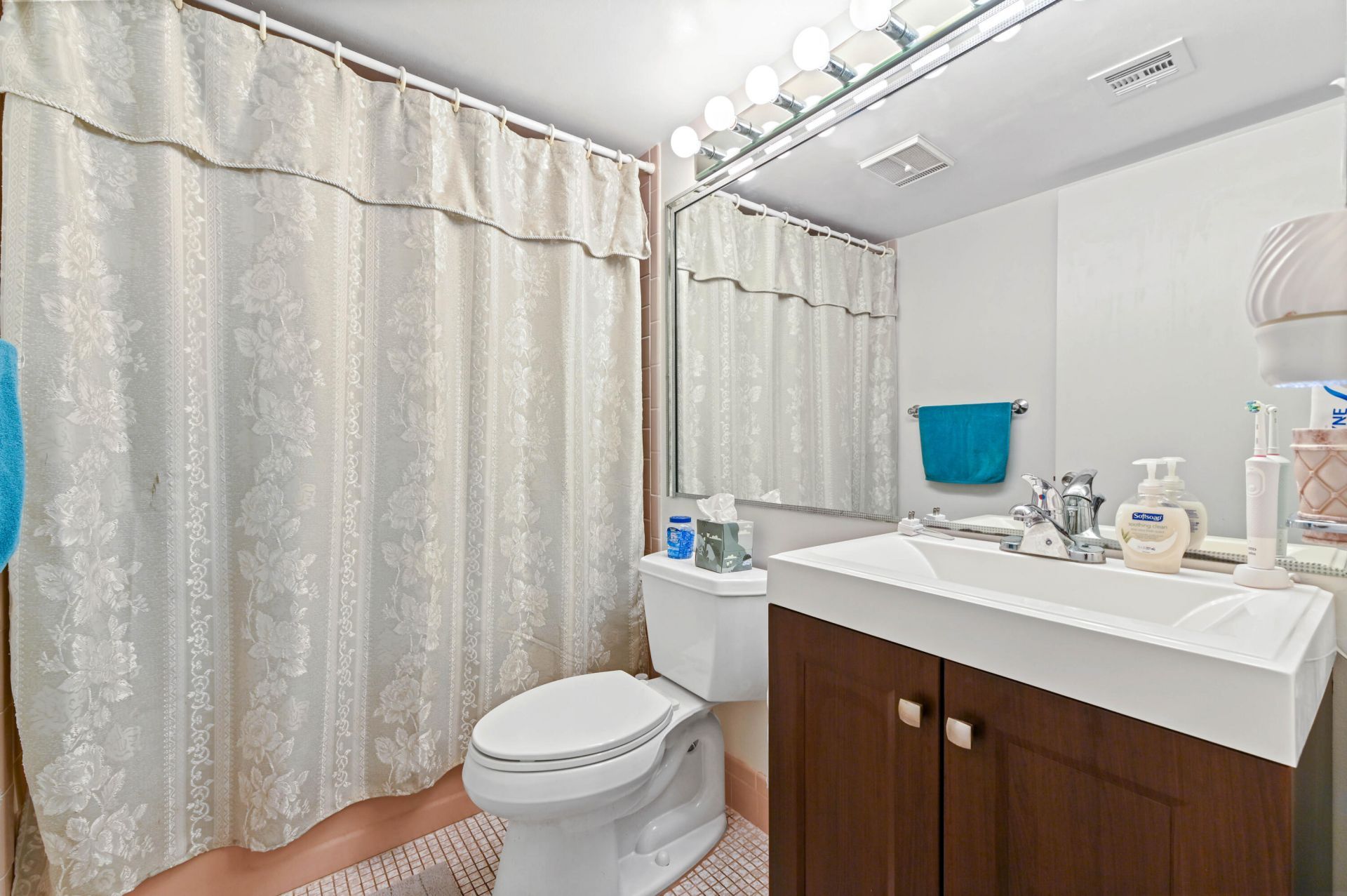 7610 NW 18th Street, Unit 203, Margate, FL 33063 Photo