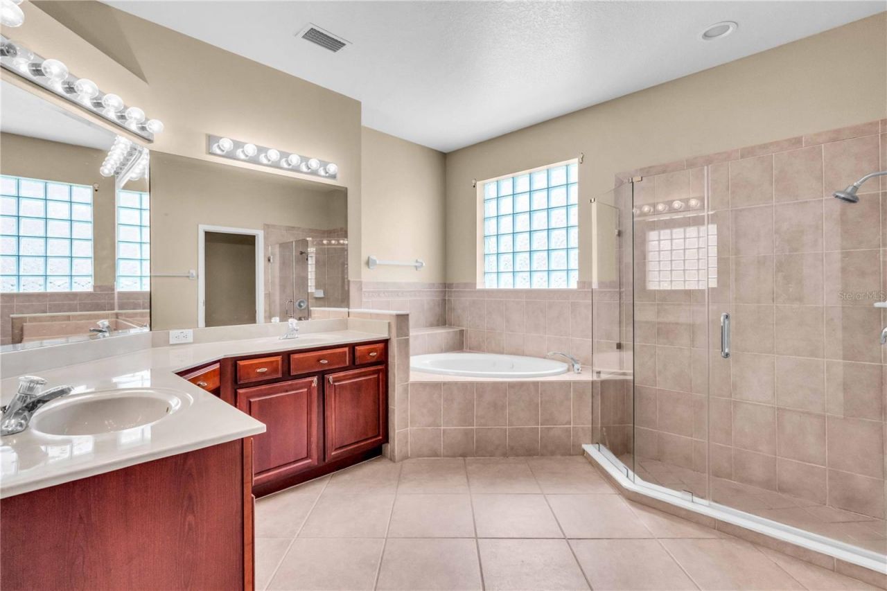 10561 Bermuda Isle Drive, Tampa, FL 33647 Photo