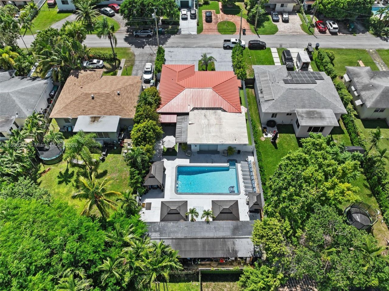 6355 SW 30th St, Miami, FL 33155 Photo