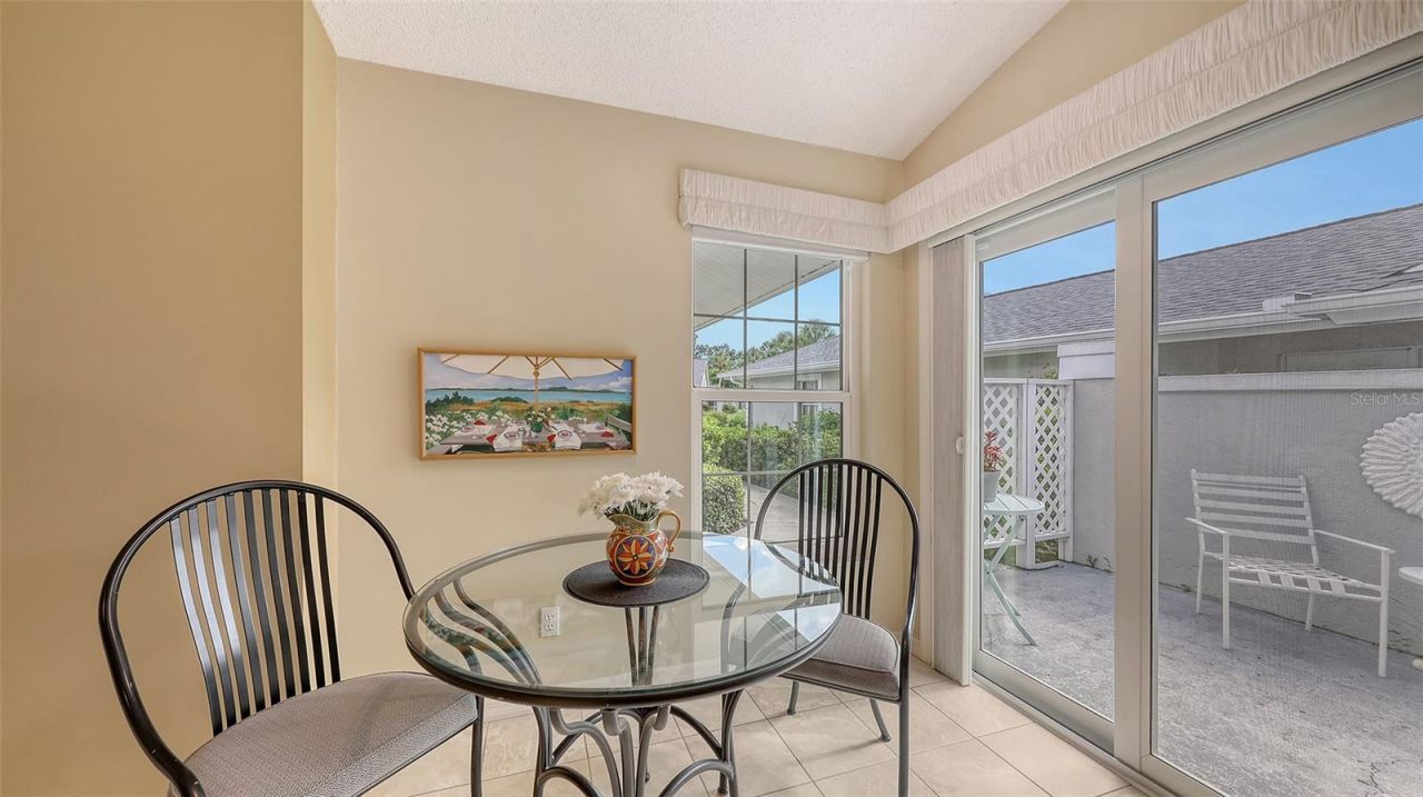 5568 Country Club Way, Sarasota, FL 34243 Photo
