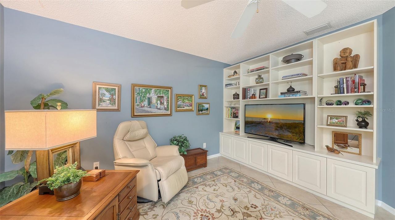 5568 Country Club Way, Sarasota, FL 34243 Photo