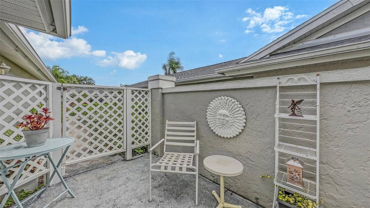 5568 Country Club Way, Sarasota, FL 34243 Photo