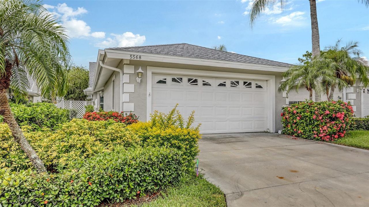 5568 Country Club Way, Sarasota, FL 34243 Photo