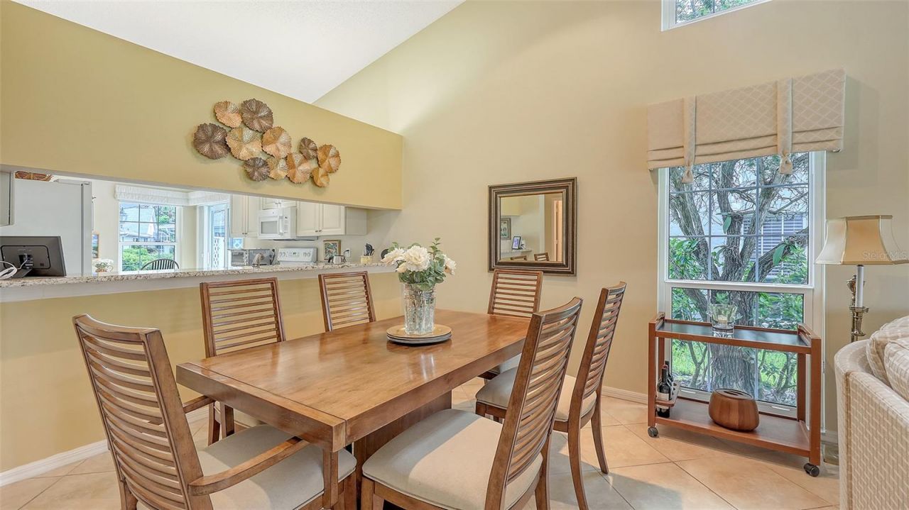 5568 Country Club Way, Sarasota, FL 34243 Photo