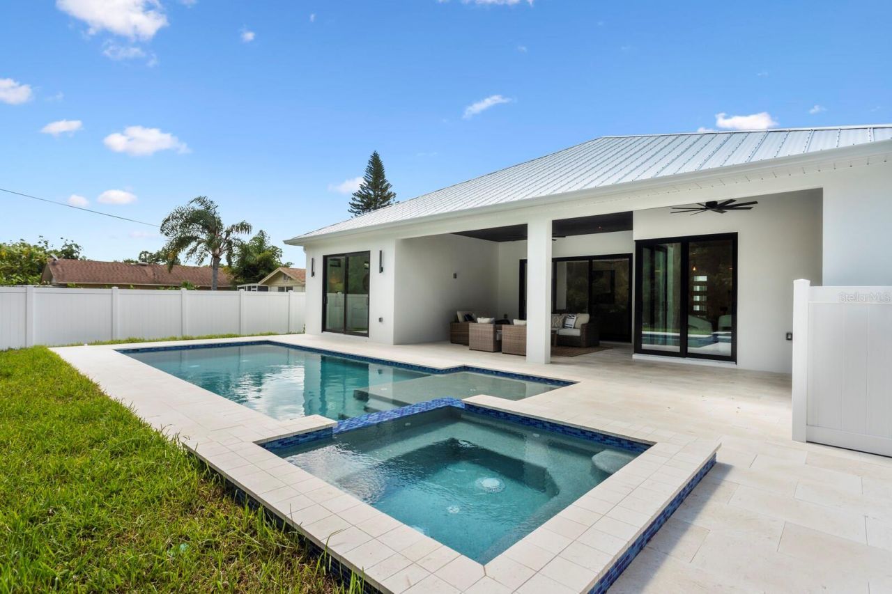 276 Island Circle, Sarasota, FL 34242 Photo