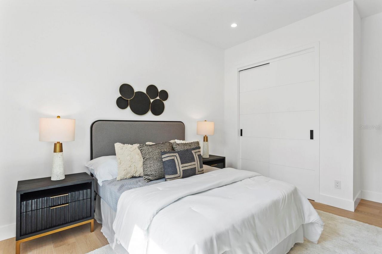 276 Island Circle, Sarasota, FL 34242 Photo