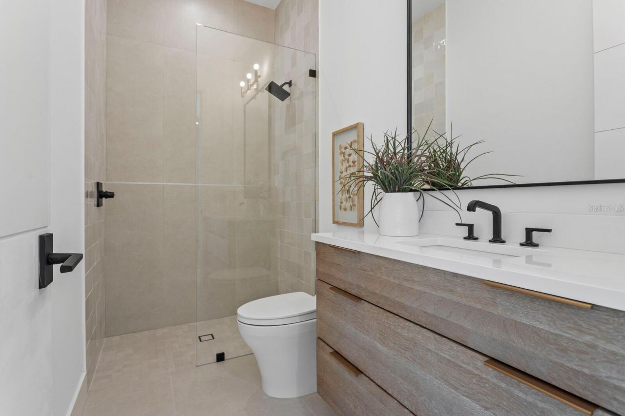 276 Island Circle, Sarasota, FL 34242 Photo