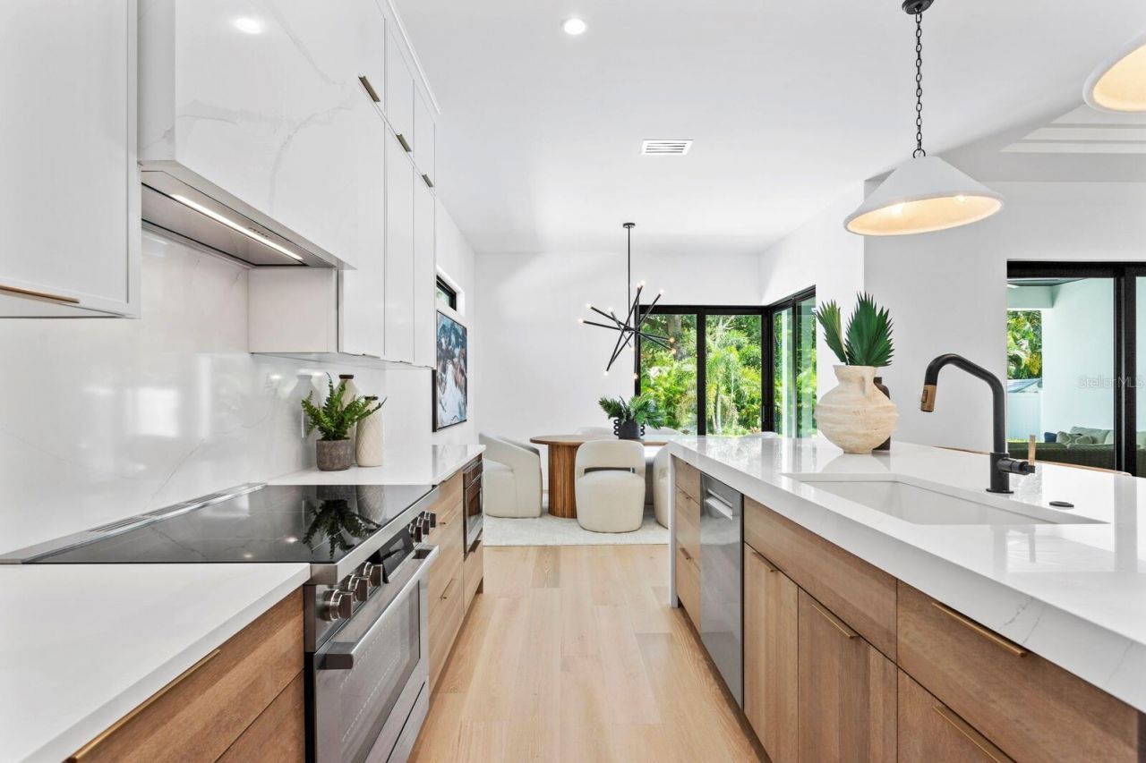 276 Island Circle, Sarasota, FL 34242 Photo