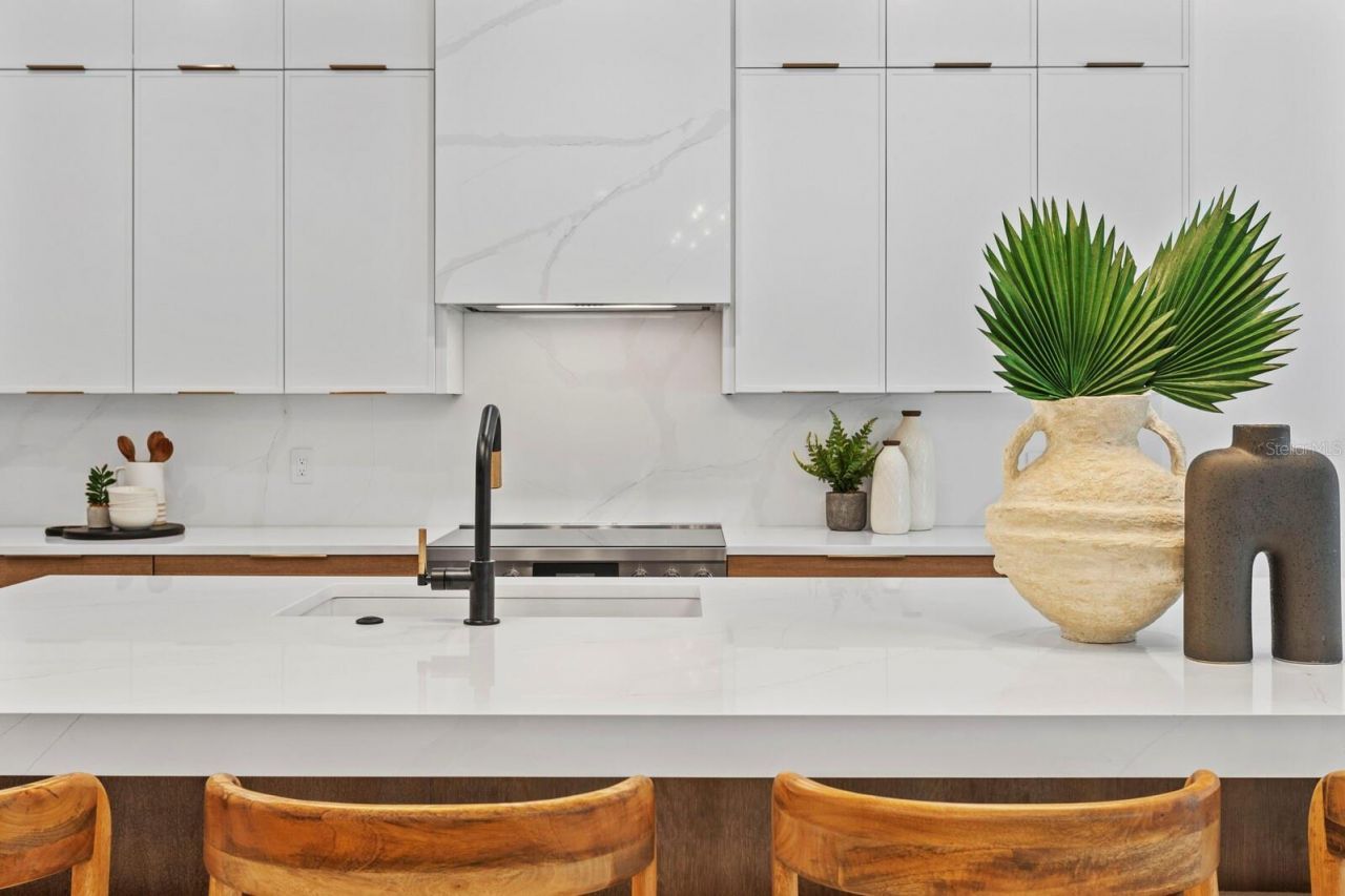 276 Island Circle, Sarasota, FL 34242 Photo