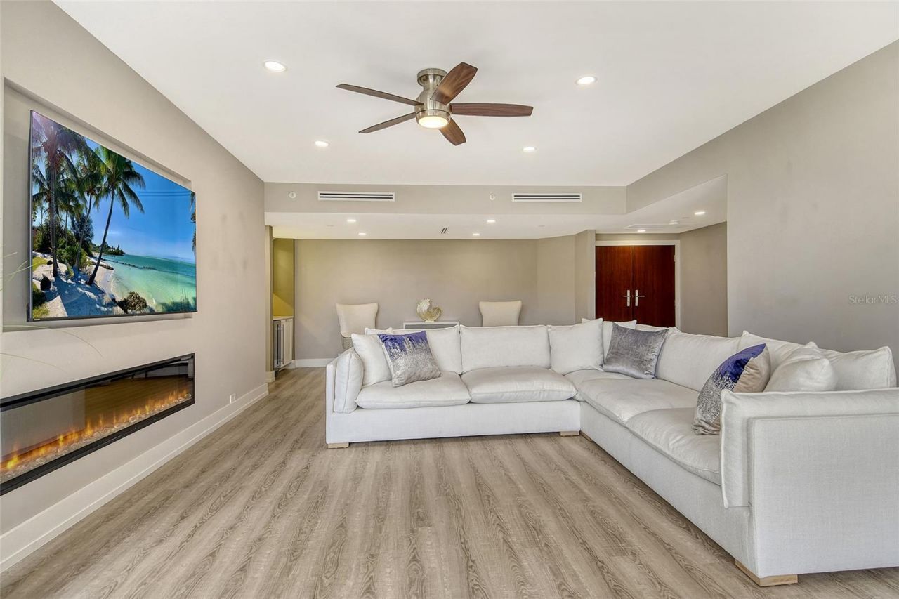 1211 Gulf Of Mexico Dr, Unit 108, Longboat Key, FL 34228 Photo