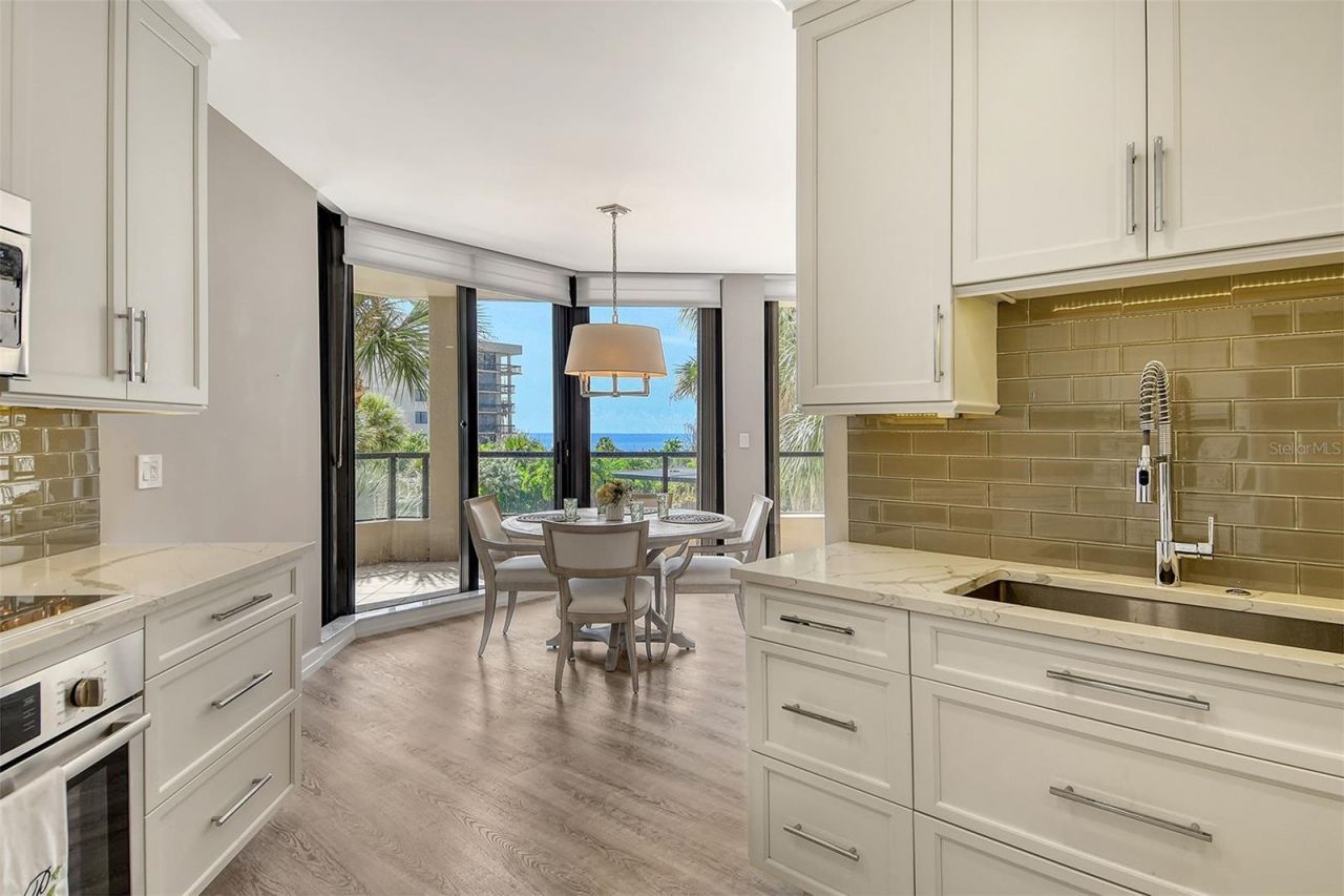 1211 Gulf Of Mexico Dr, Unit 108, Longboat Key, FL 34228 Photo