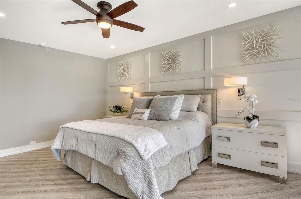 1211 Gulf Of Mexico Dr, Unit 108, Longboat Key, FL 34228 Photo