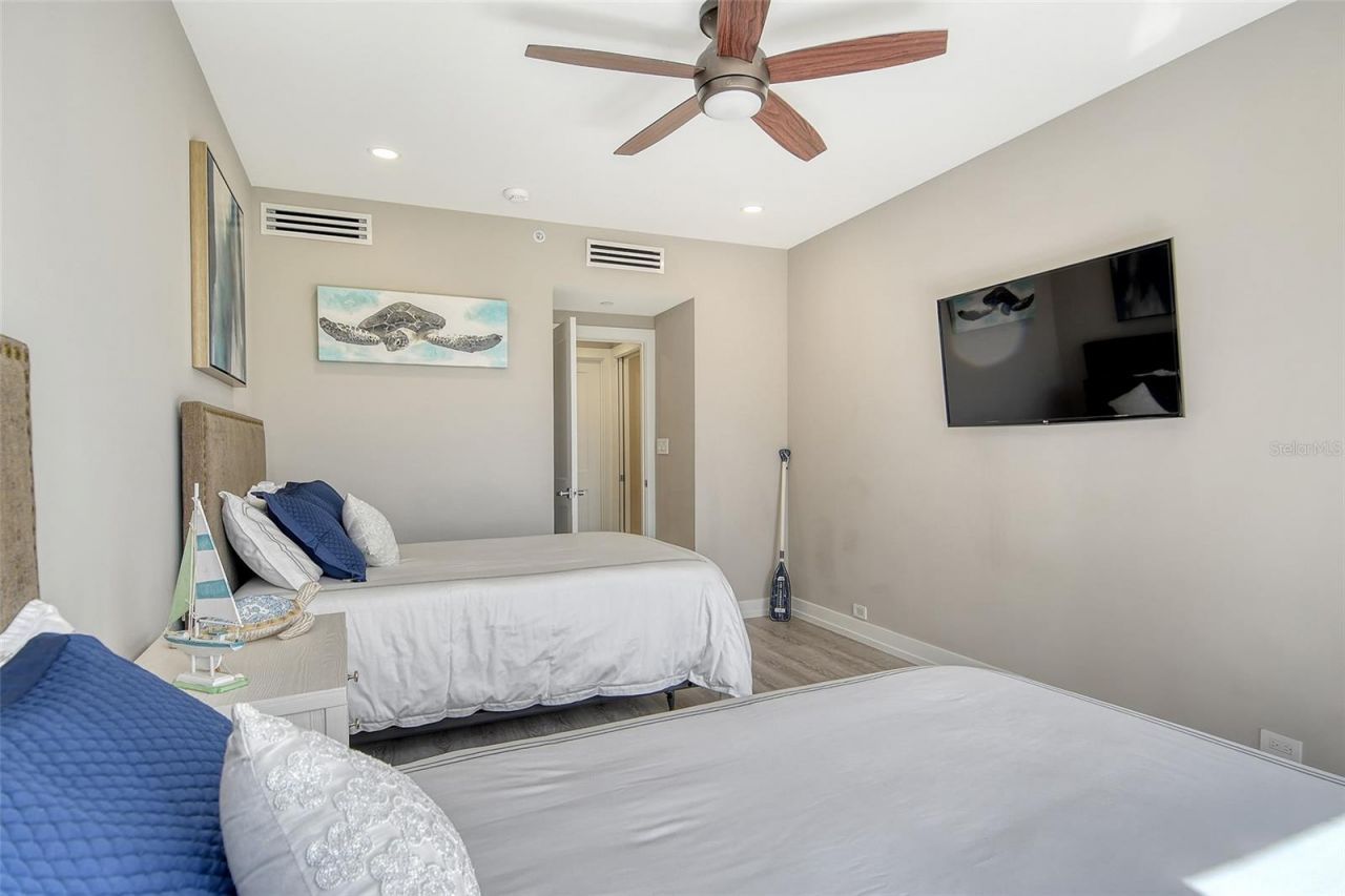 1211 Gulf Of Mexico Dr, Unit 108, Longboat Key, FL 34228 Photo