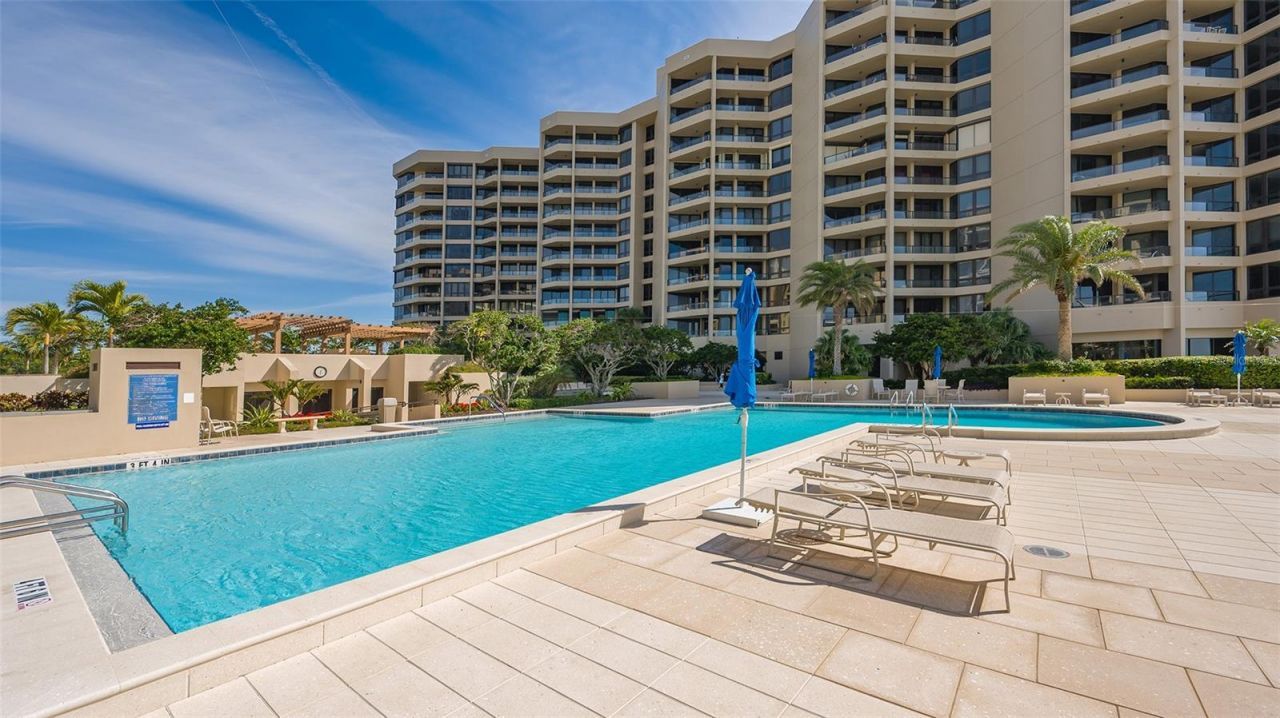 1211 Gulf Of Mexico Dr, Unit 108, Longboat Key, FL 34228 Photo