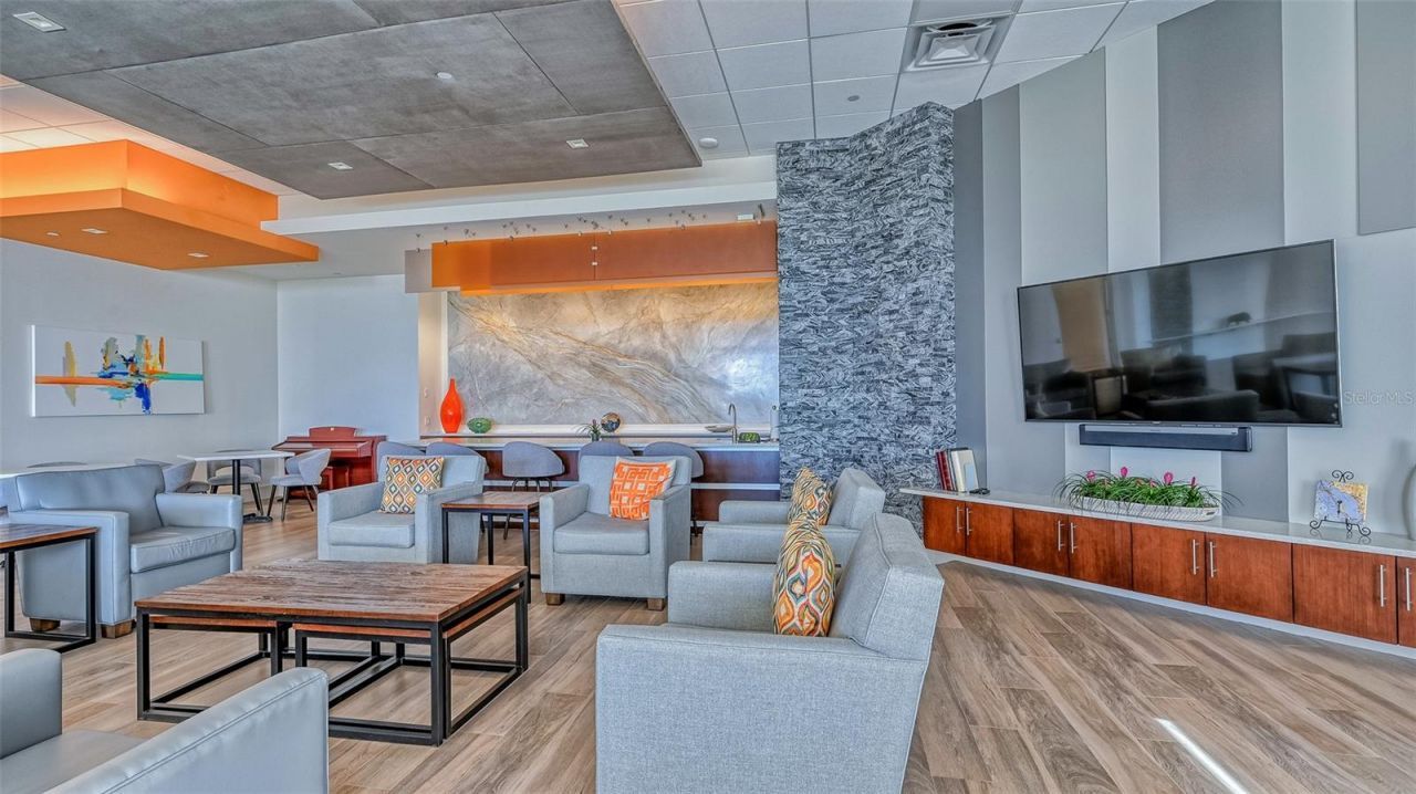 1211 Gulf Of Mexico Dr, Unit 108, Longboat Key, FL 34228 Photo