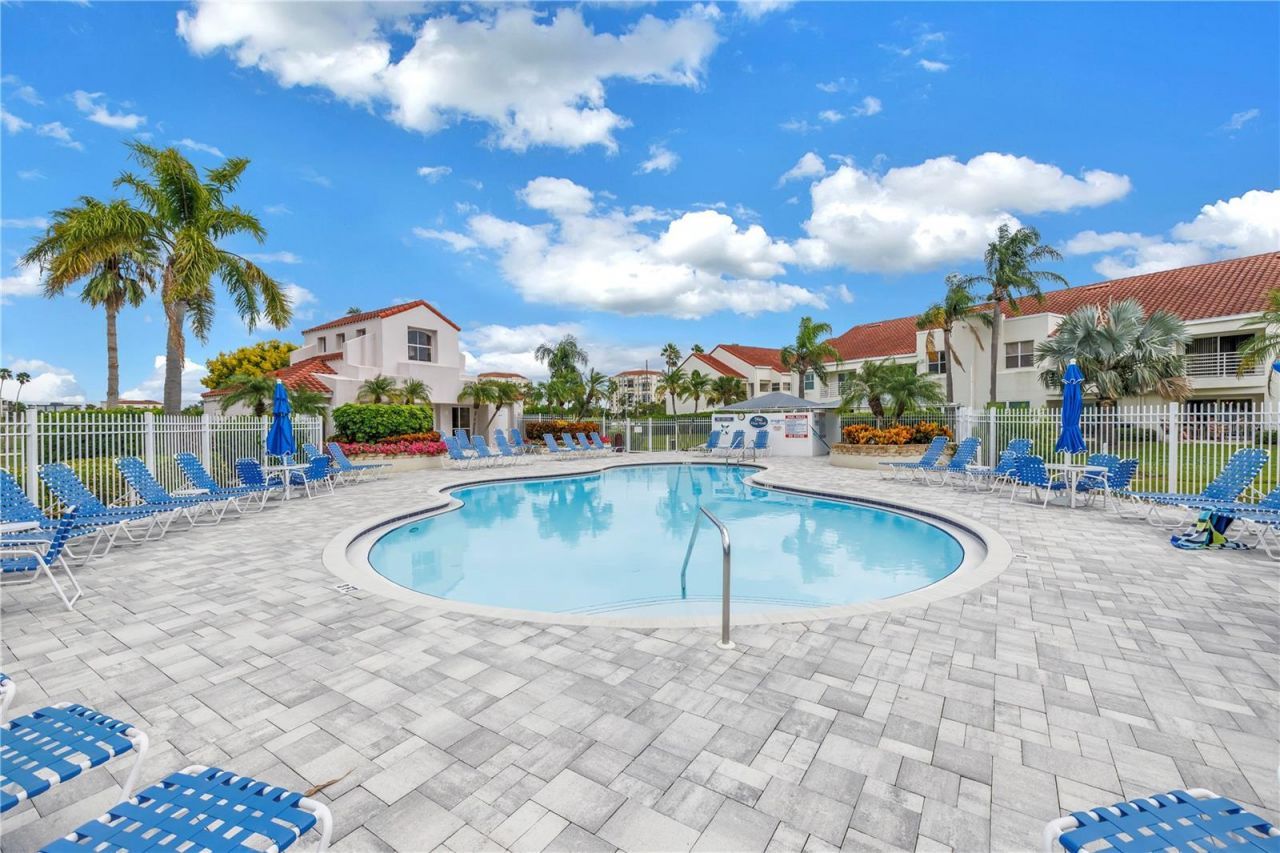 6085 Bahia Del Mar Boulevard, Unit 105, Saint Petersburg, FL 33715 Photo