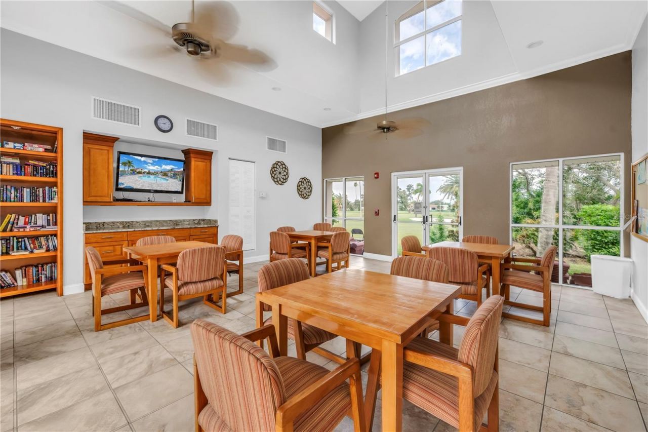 6085 Bahia Del Mar Boulevard, Unit 105, Saint Petersburg, FL 33715 Photo