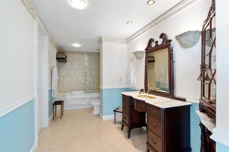 2000 S Ocean Drive, Unit 1810, Fort Lauderdale, FL 33316 Photo