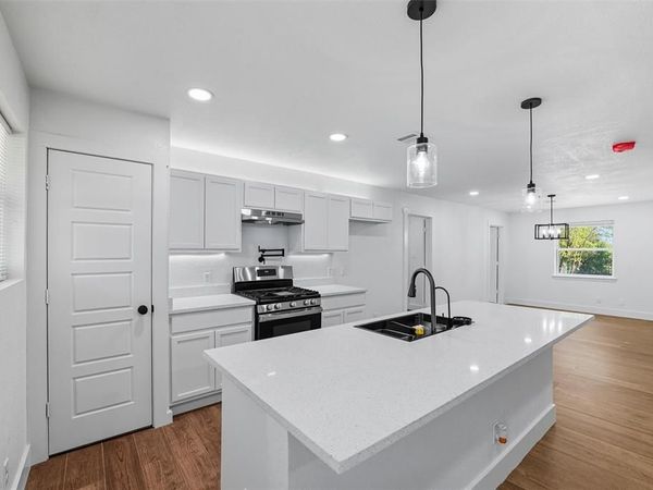 118 Evelyn Street, DeSoto, TX 75115