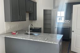 400 Gravy Train Street photo 4