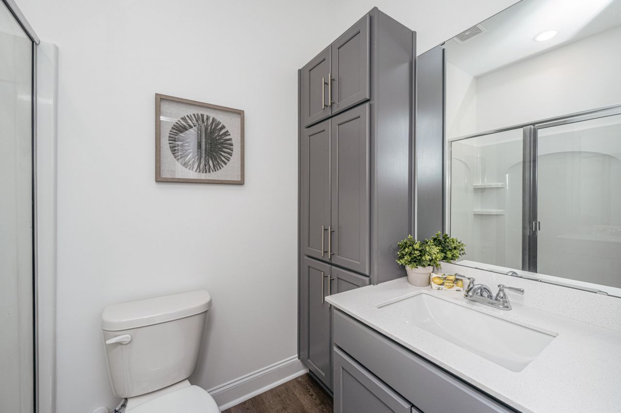 400 Gravy Train Street Photo 22