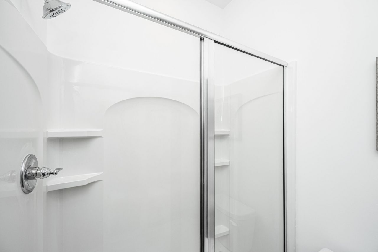 400 Gravy Train Street Photo 23