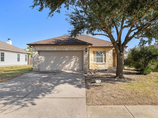 220 Flinn ST, Hutto, TX 78634