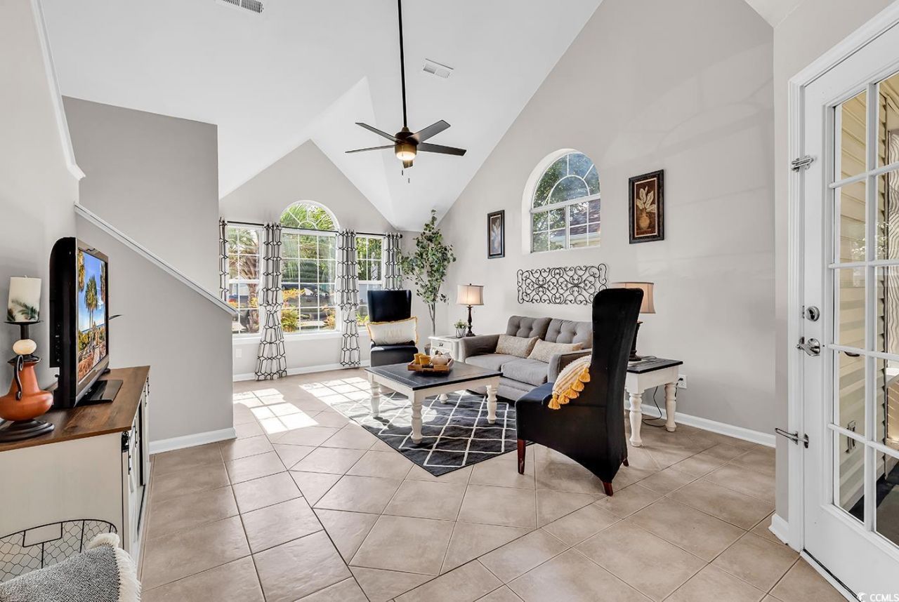 523 Drake Ln. Photo 4