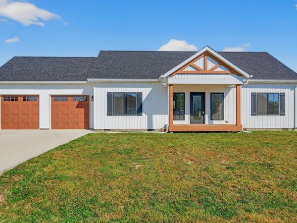 203 EAGLE Drive, Sweetser, IN 46987