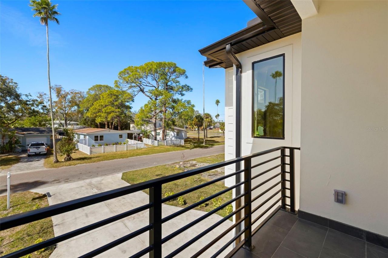 4019 Harrisburg Street Ne, Saint Petersburg, FL 33703 Photo