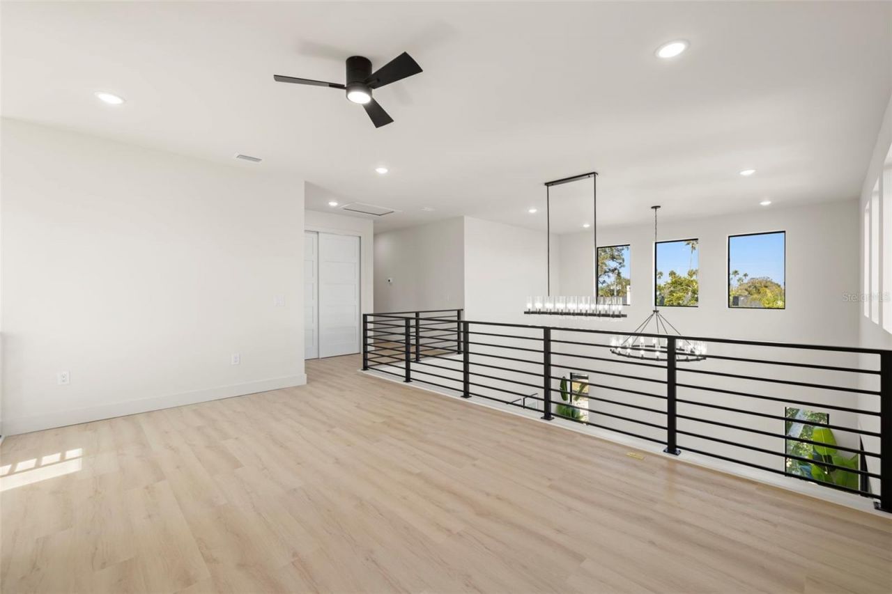 4019 Harrisburg Street Ne, Saint Petersburg, FL 33703 Photo