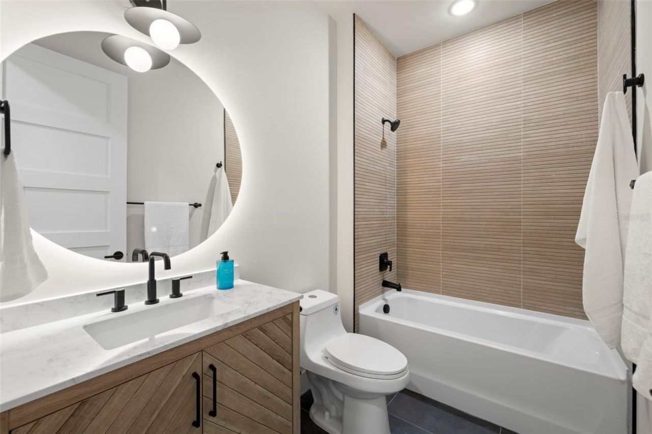 4019 Harrisburg Street Ne, Saint Petersburg, FL 33703 Photo