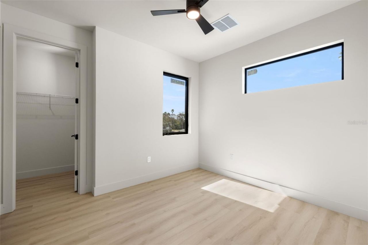 4019 Harrisburg Street Ne, Saint Petersburg, FL 33703 Photo