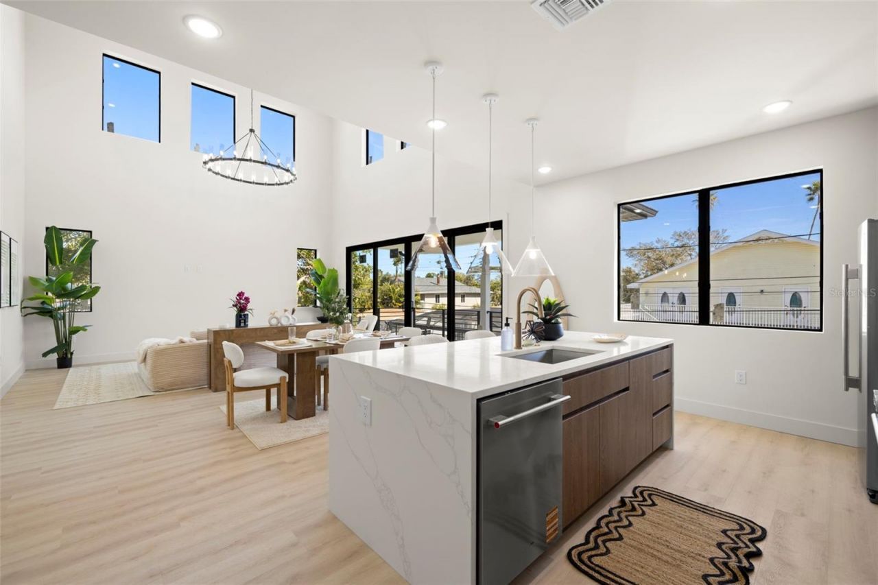 4019 Harrisburg Street Ne, Saint Petersburg, FL 33703 Photo