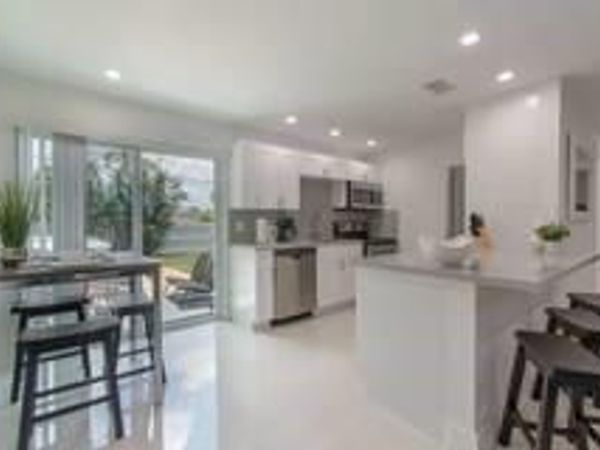 4155 SW 49th St, Fort Lauderdale, FL 33314