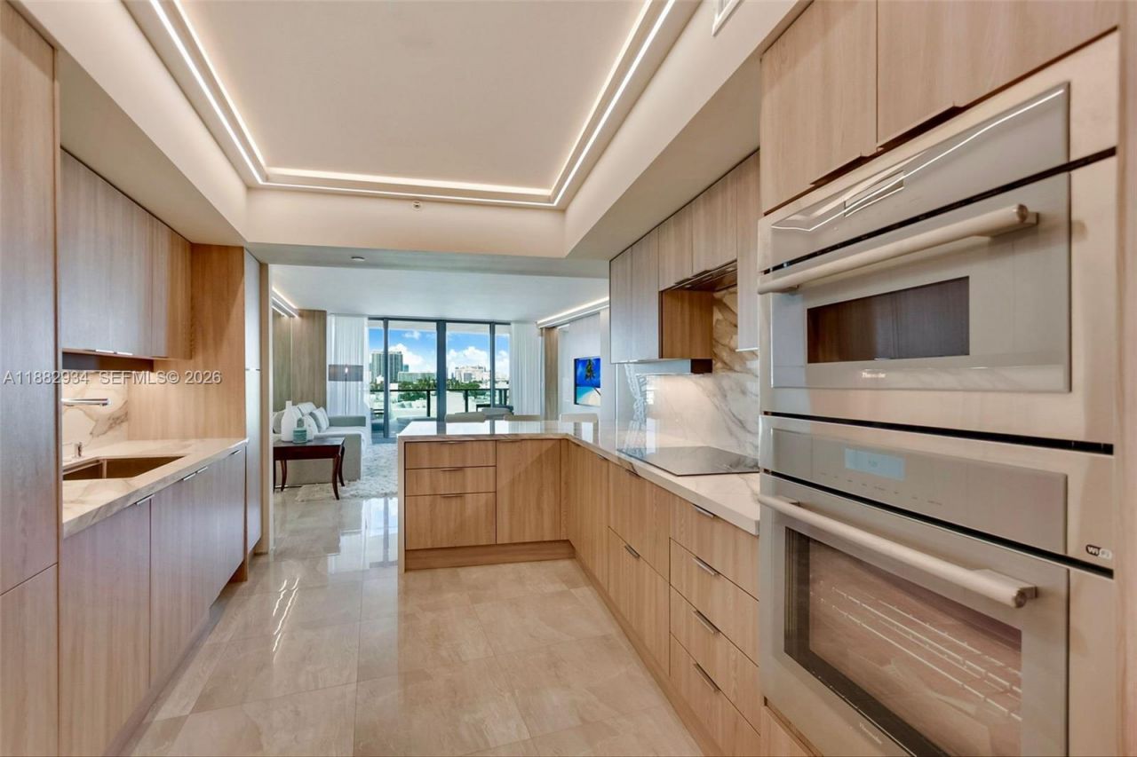 1455 Ocean Dr, Unit 811, Miami Beach, FL 33139 Photo