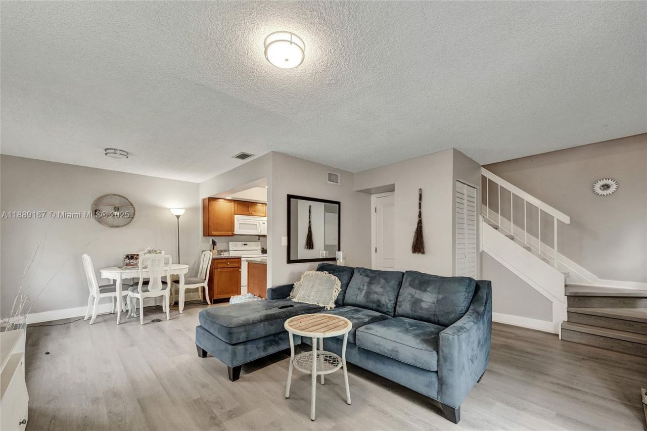 2218 NW 59th Way, Unit 63-B, Lauderhill, FL 33313 Photo