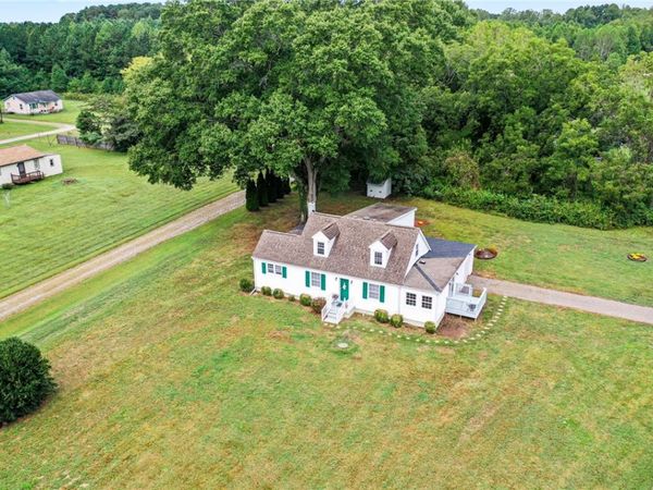 1678 Weems Road, Weems, VA 22576