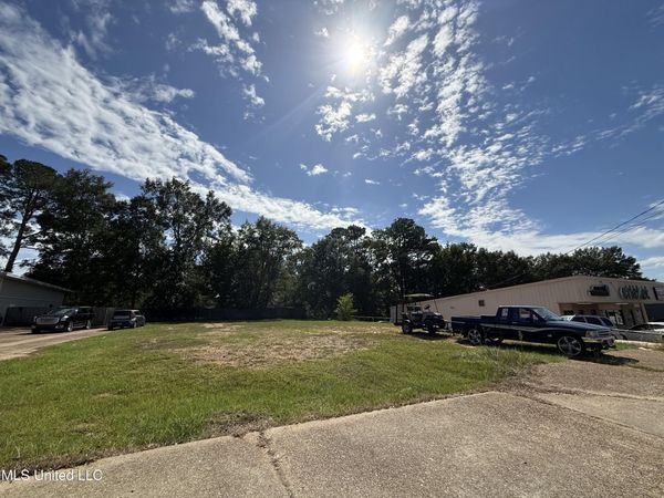 Delaware Avenue, McComb, MS 39648