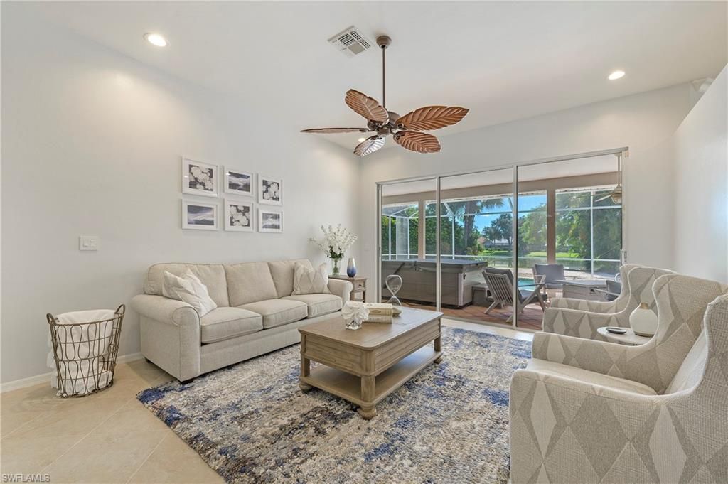 300 Wentworth Ct, Naples, FL 34104 Photo