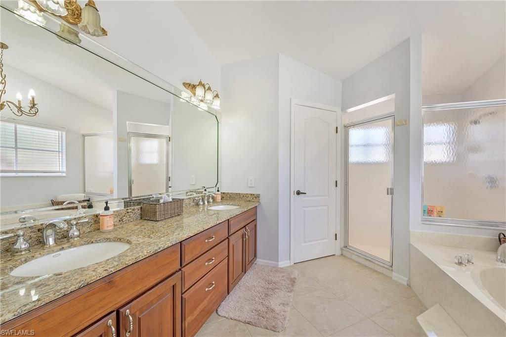 300 Wentworth Ct, Naples, FL 34104 Photo