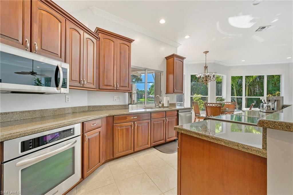 300 Wentworth Ct, Naples, FL 34104 Photo
