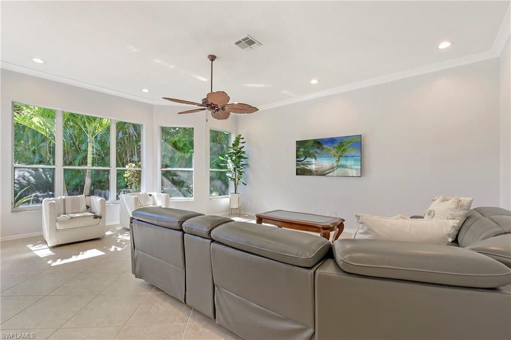 300 Wentworth Ct, Naples, FL 34104 Photo