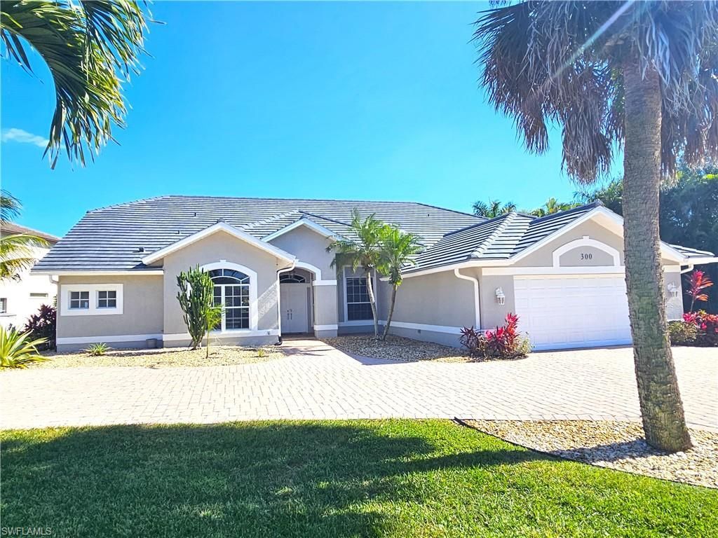 300 Wentworth Ct, Naples, FL 34104 Photo