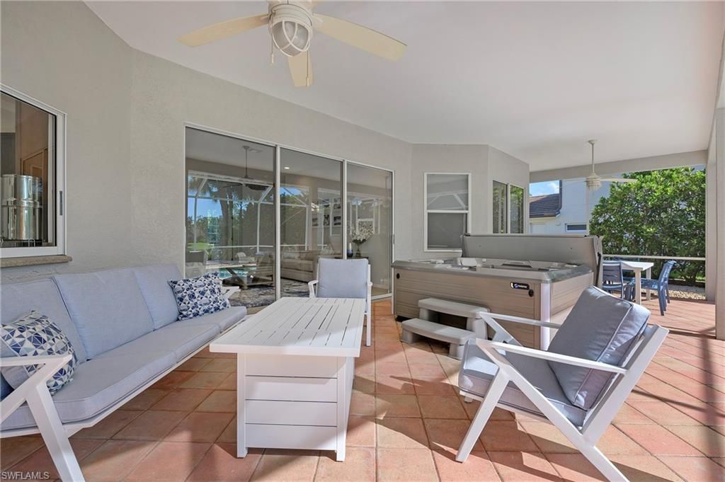 300 Wentworth Ct, Naples, FL 34104 Photo