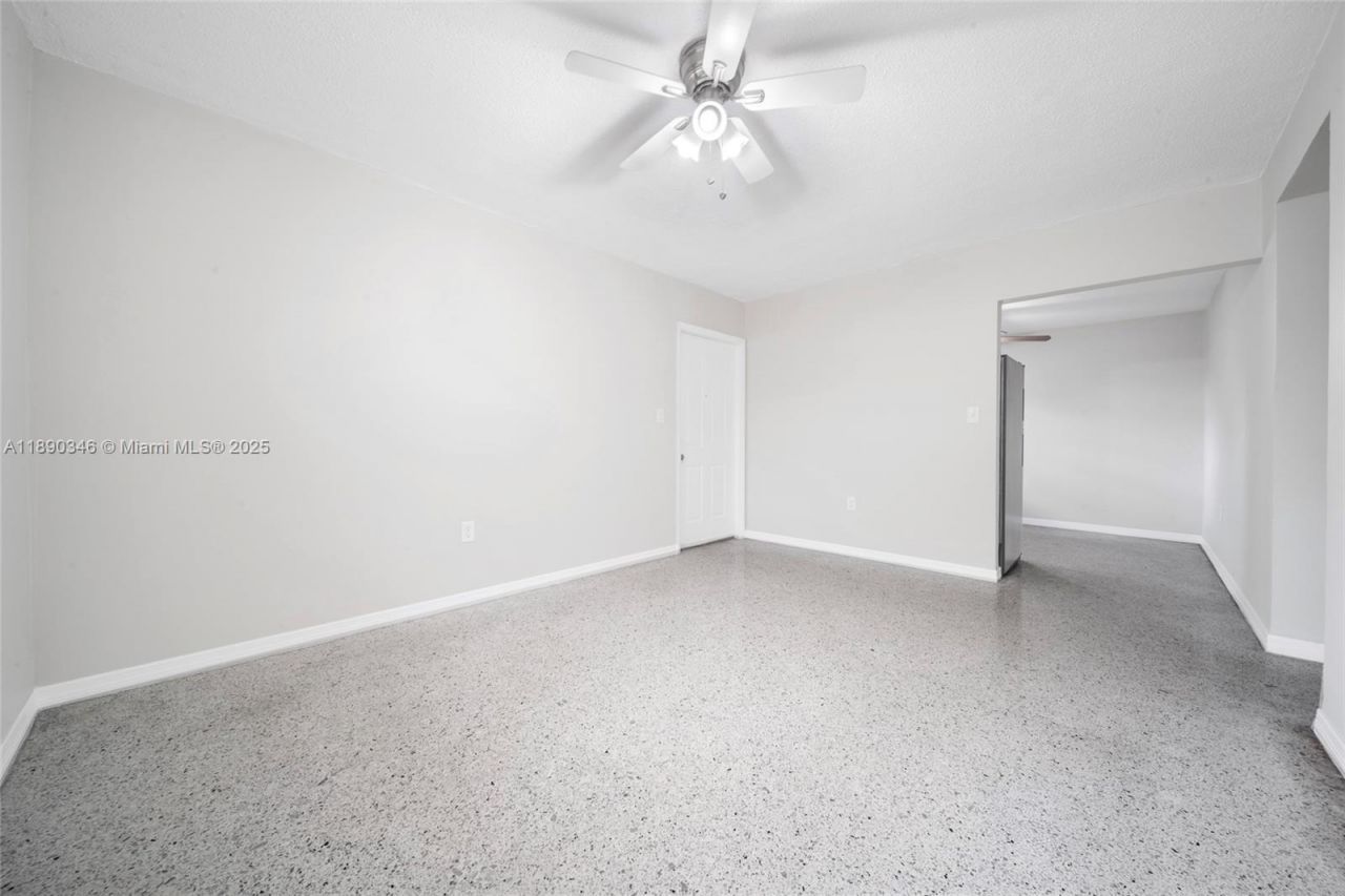 40 W 4th St, Unit 5, Hialeah, FL 33010 Photo