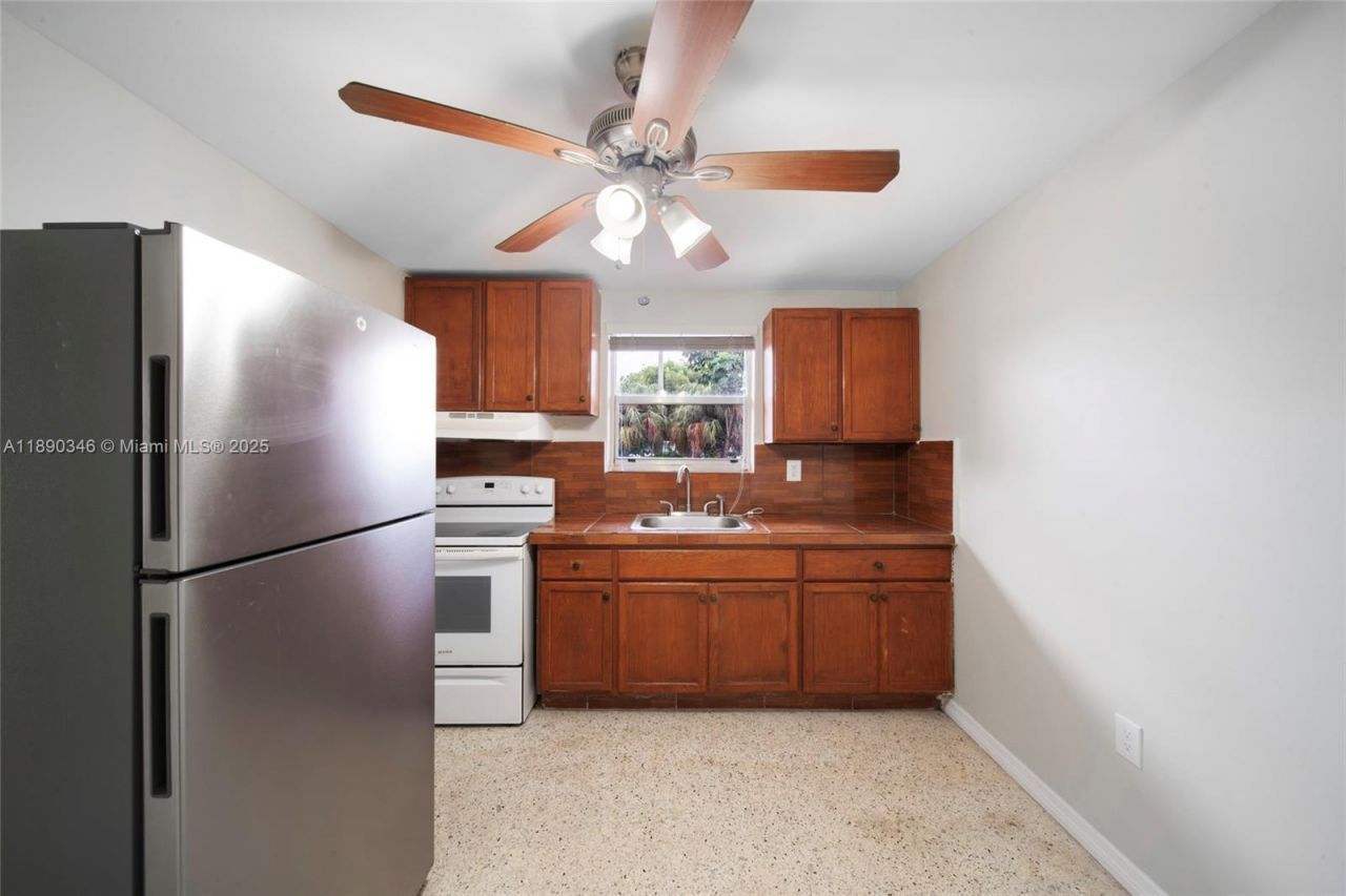 40 W 4th St, Unit 5, Hialeah, FL 33010 Photo